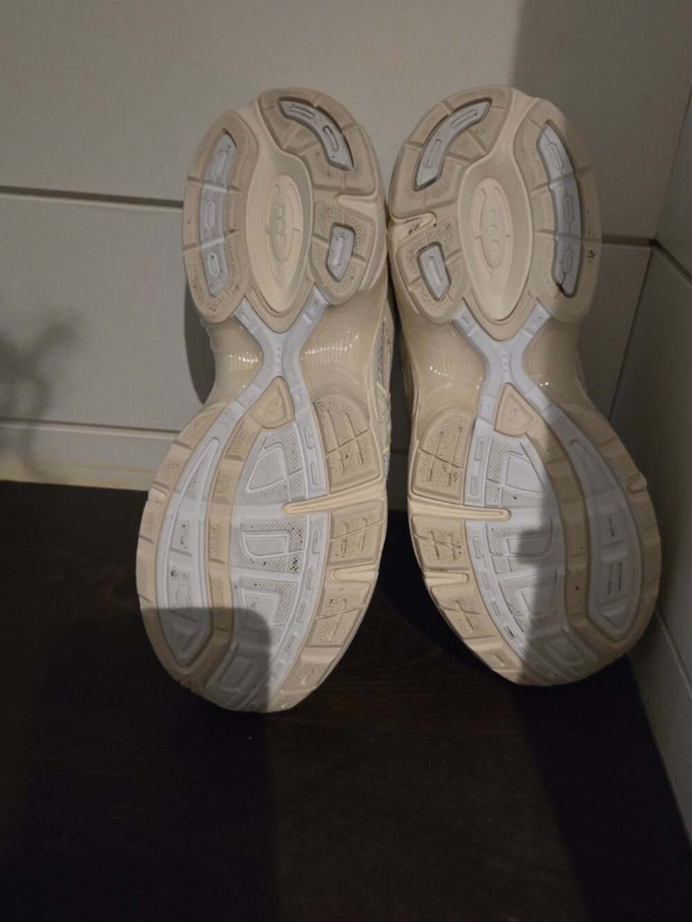 ASICS RUNNING SHOES (White / Birch) - Picture 5 of 8